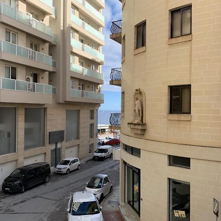 Large Apartment Close To Rocky Beach Mcre1-1 Sliema Extérieur photo